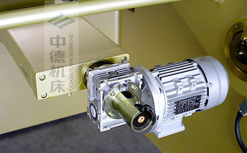 ZDS-450后檔料減速電機(jī)，質(zhì)量好，模擬運(yùn)算定位速度快.jpg